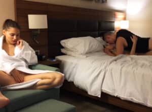 imagen Su prima follando mientras ella se masturba